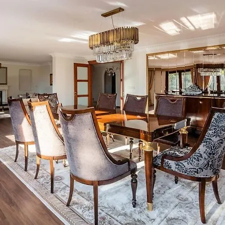 Ueskuedar مطلة على البحر في اسكودار * Istambul